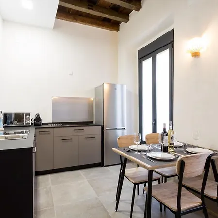 Oak & Sandstone - Space Maison * Sevilla
